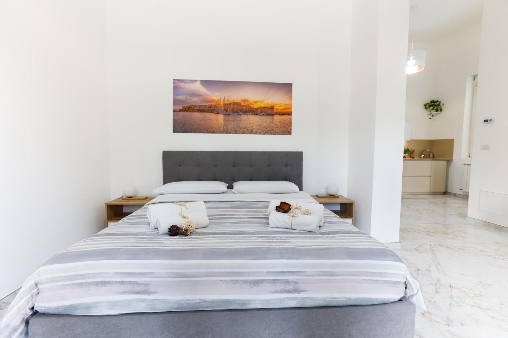 Appartement Elegante Con Giardino Nel Centro - Free Parking - Wifi *