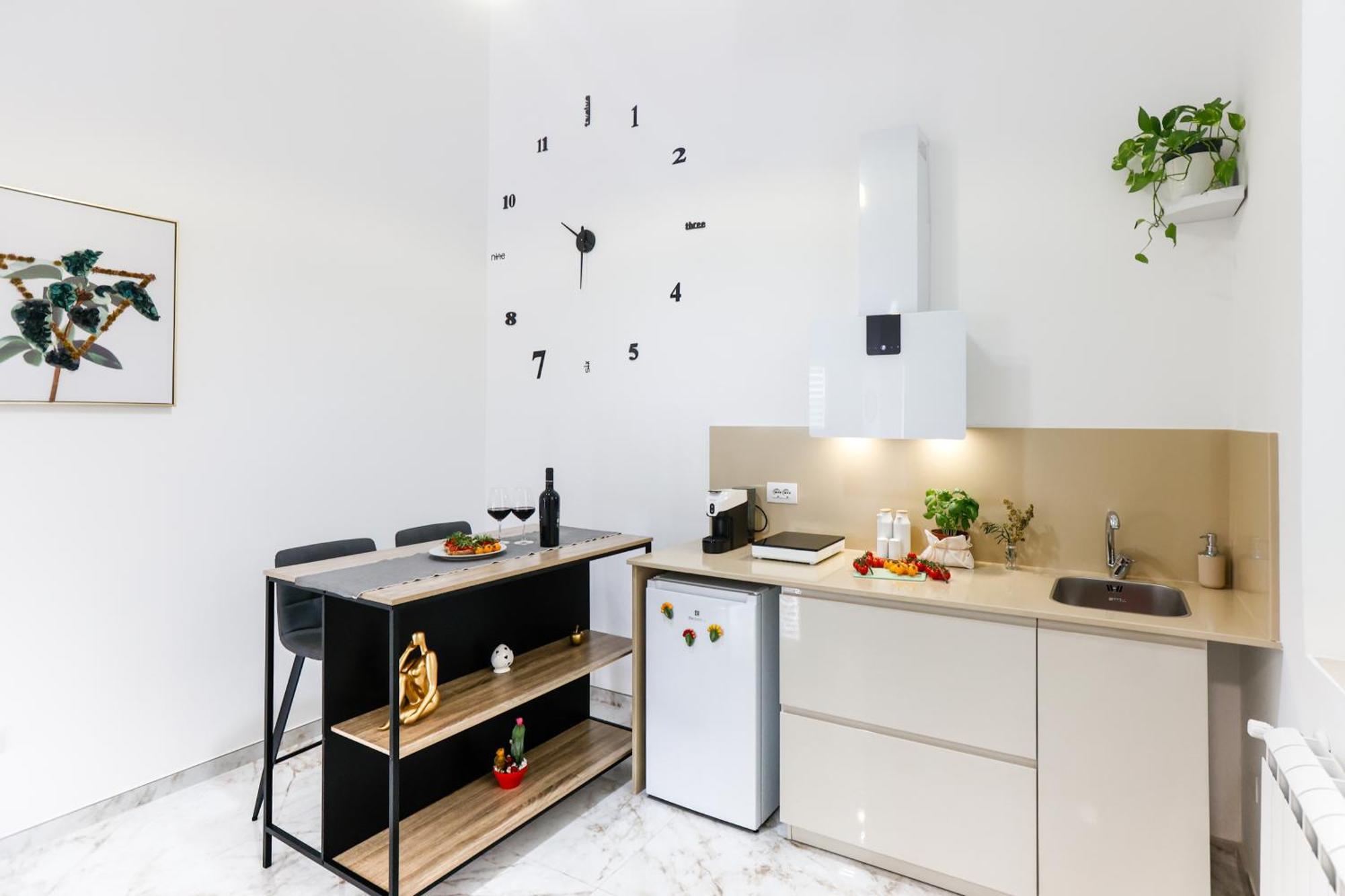Elegante Con Giardino Nel Centro - Free Parking - Wifi Appartement *